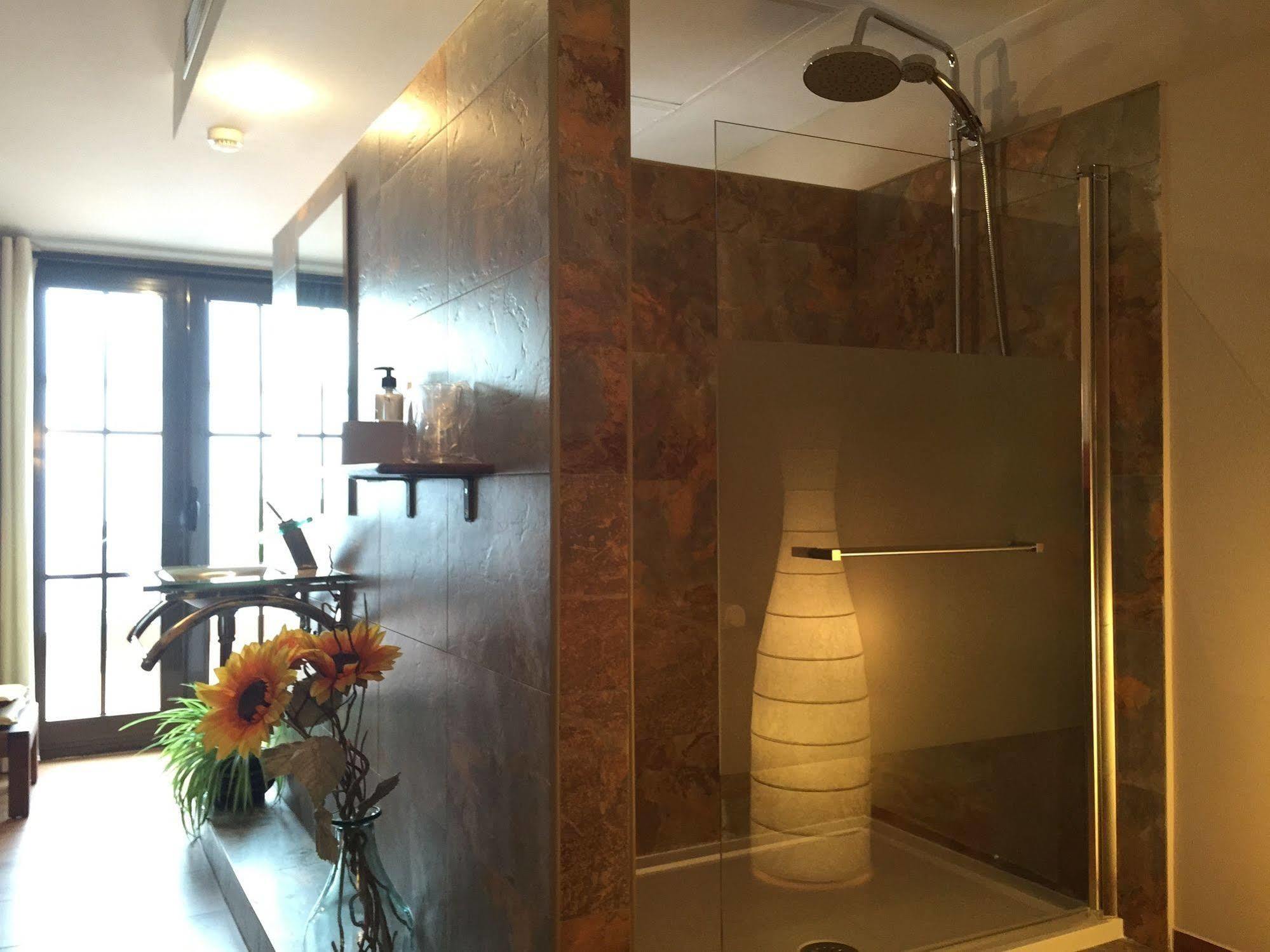 Suites Maison d'hôtes 3*